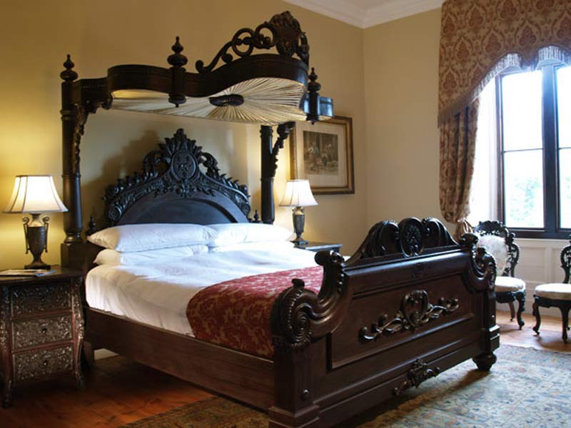 1900-Antique-Bedroom-Furniture