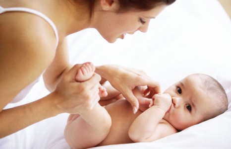 Caring-for-a-child-in-summer-eliminate-diaper-rash