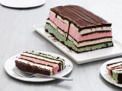 FNM-060112_Neapolitan-Ice-Cream-Sandwich-Cake_s4x3.jpg.rend.sni12col.landscape