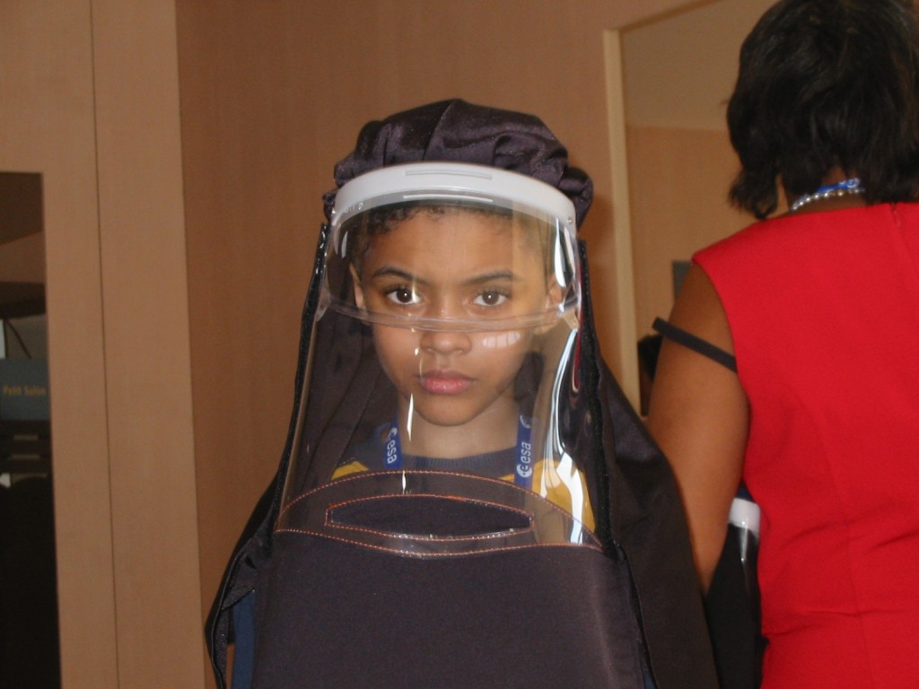 alex2bwebb2bin2besa2buv-protection-suit